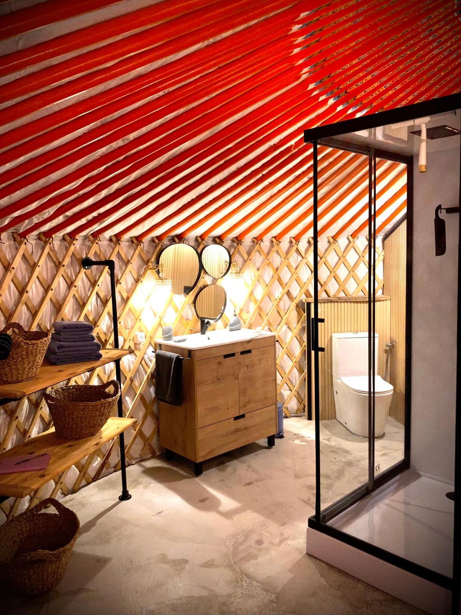 Hotel Yurta Arco Iris à Riba-roja de Túria Extérieur photo