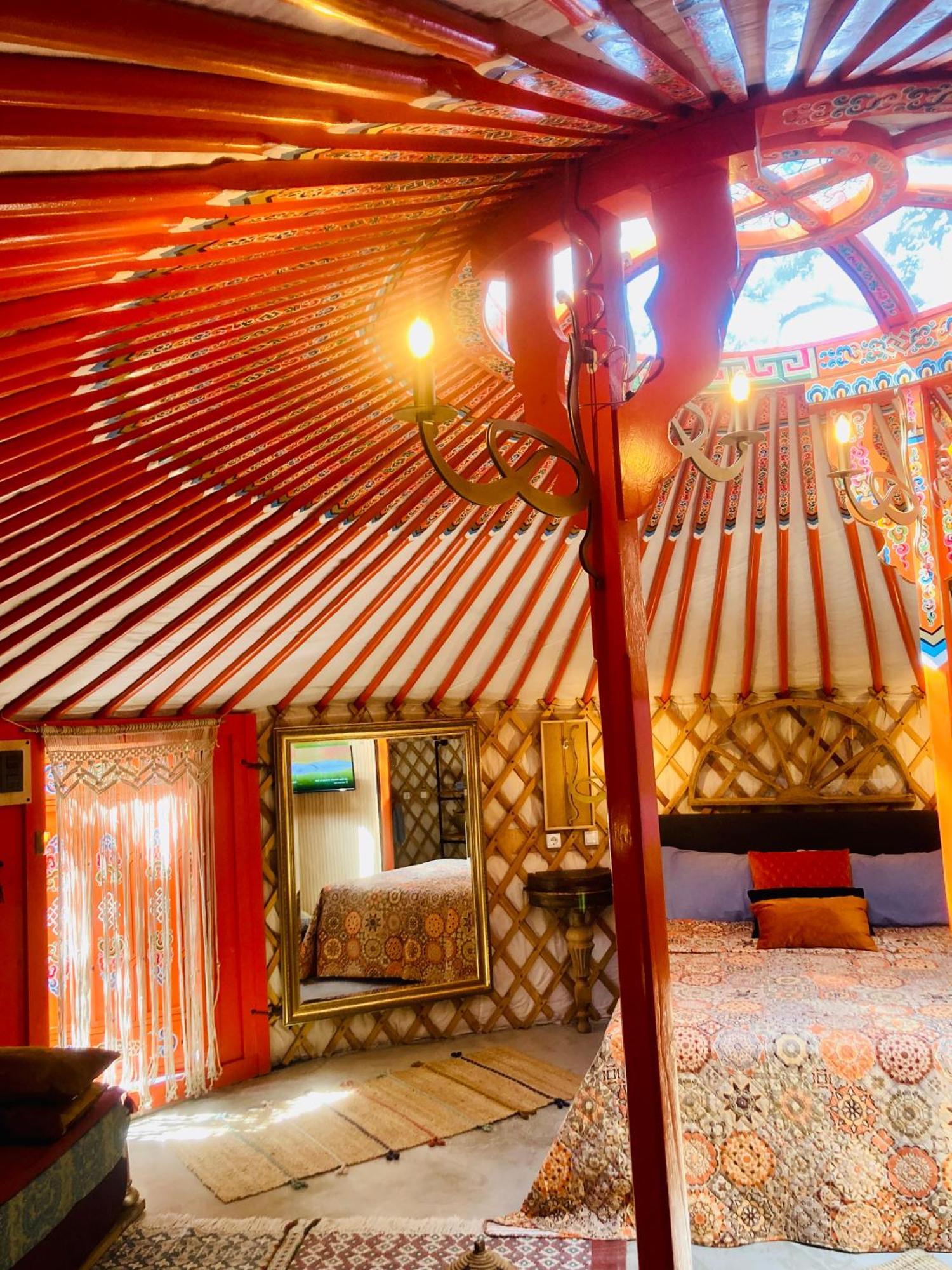 Hotel Yurta Arco Iris à Riba-roja de Túria Extérieur photo