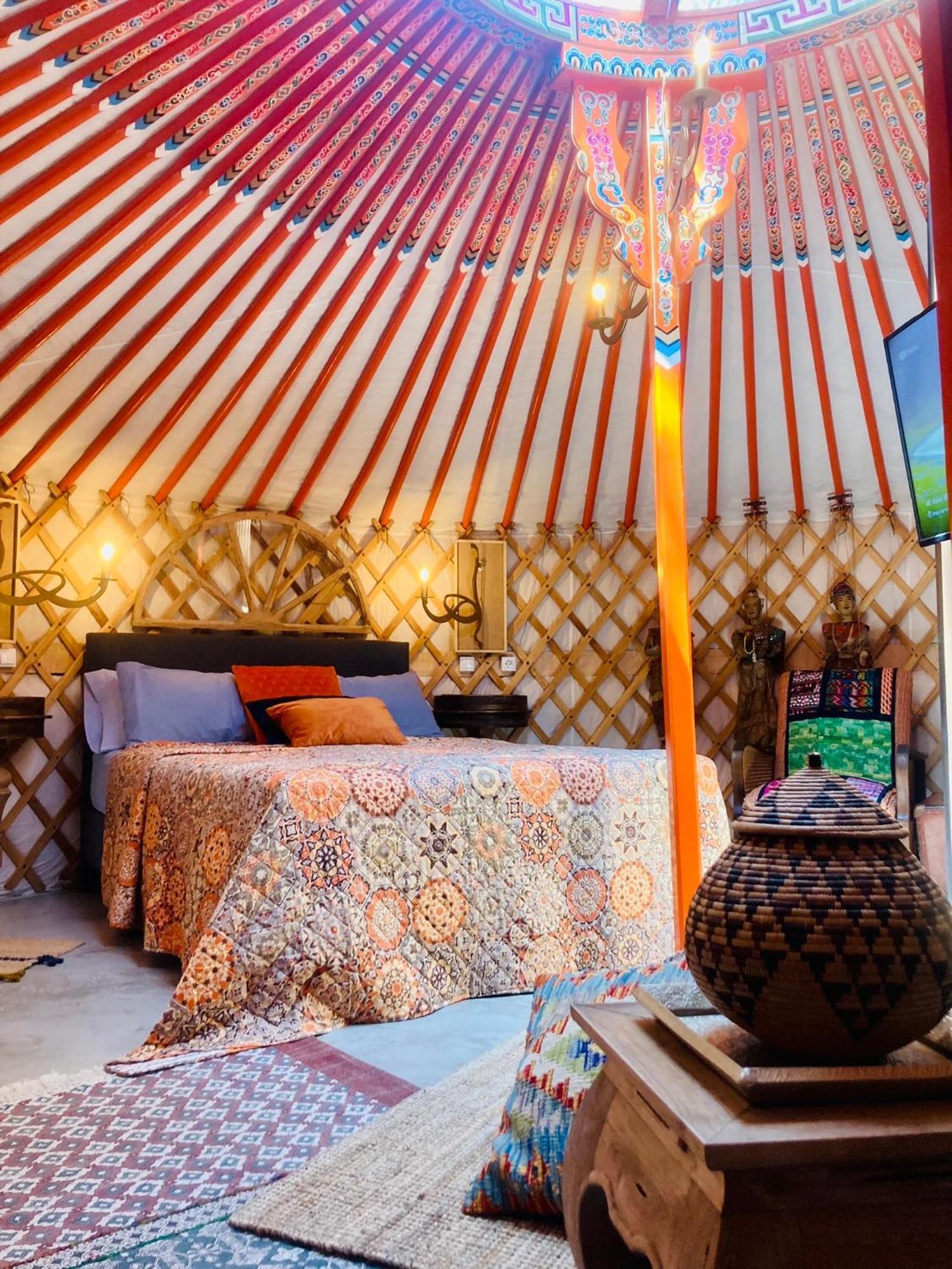 Hotel Yurta Arco Iris à Riba-roja de Túria Extérieur photo